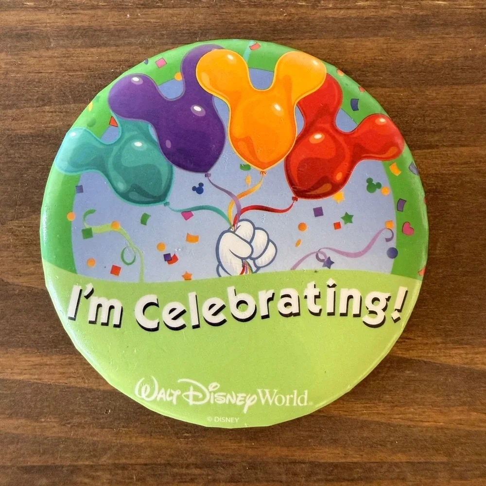 9pc Vintage Disney‎ World I'm Celebrating Balloon Button Pins Lot of 9